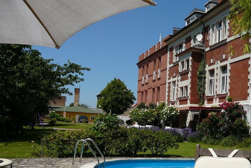 Hotel-Park-Residenz อัสเชิร์สเลเบน ภายนอก รูปภาพ